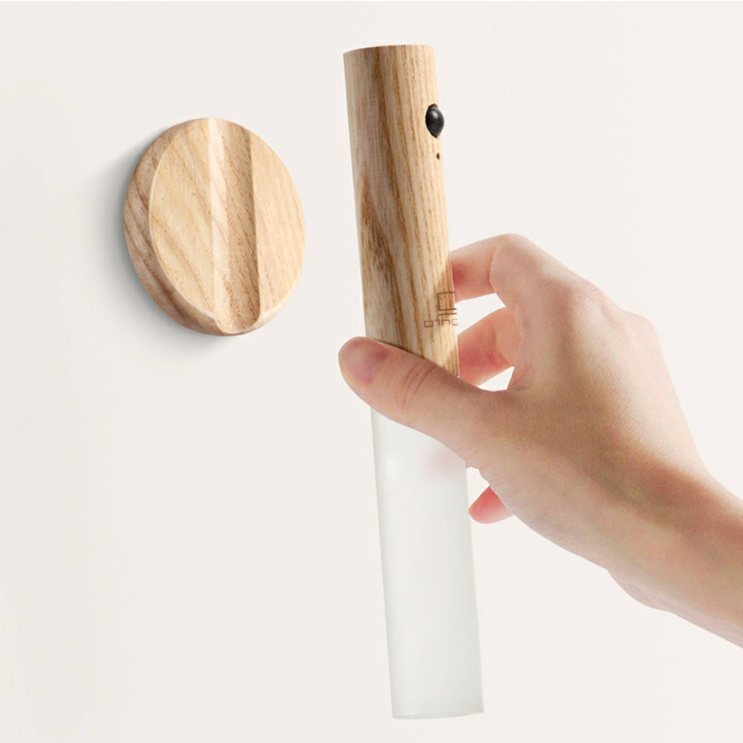 Smart Baton Light: Walnut