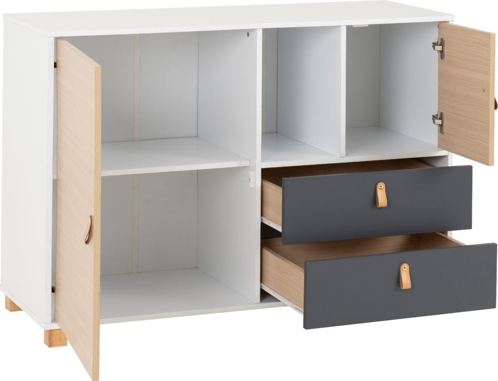 Brooklyn-storage-chest-inside