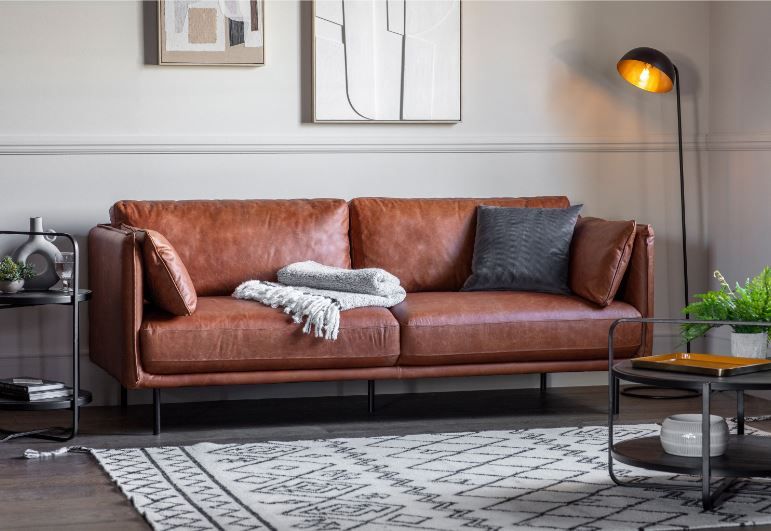 wigmore-leather-sofa-room-set