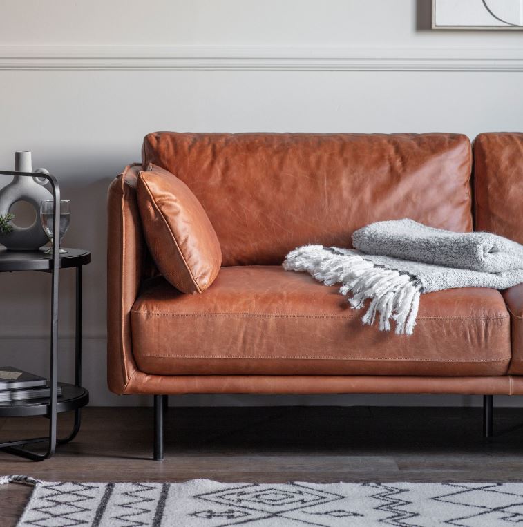 wigmore-leather-sofa-detail