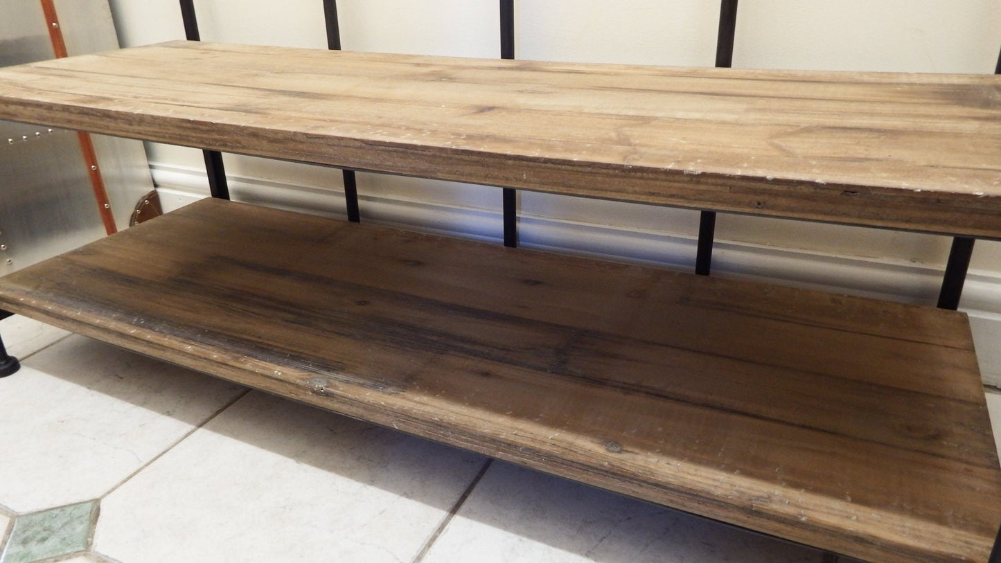 Cabide independente de estilo industrial