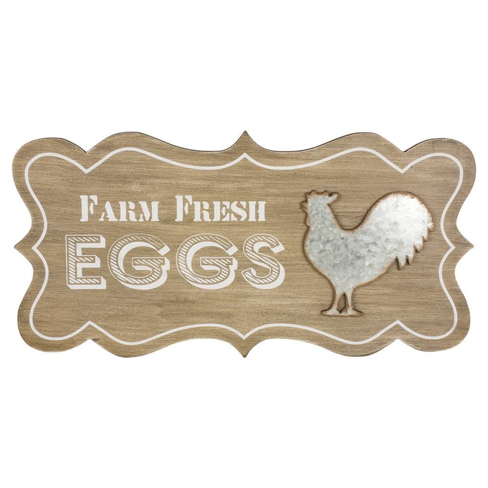 Placa de madeira de ovos frescos de fazenda