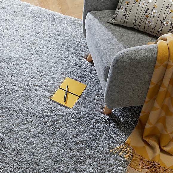 Silver-grey-rug-room-set