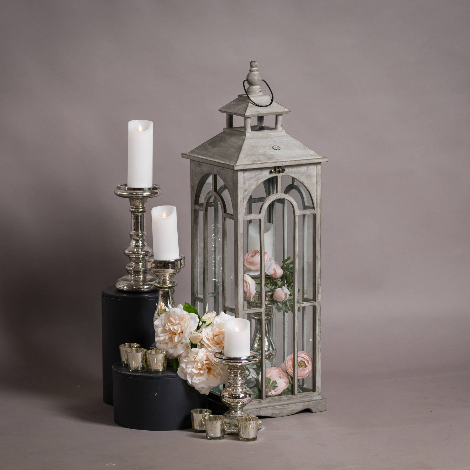 Set-of-3-lanterns-grey-display