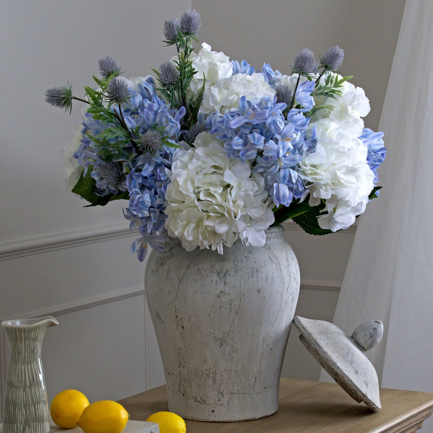 Bloomville-stone-small-ginger-jar-display