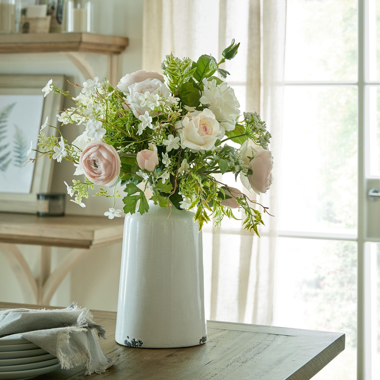 Faux-white-cow-parsley-Ammi-floral-arrangement