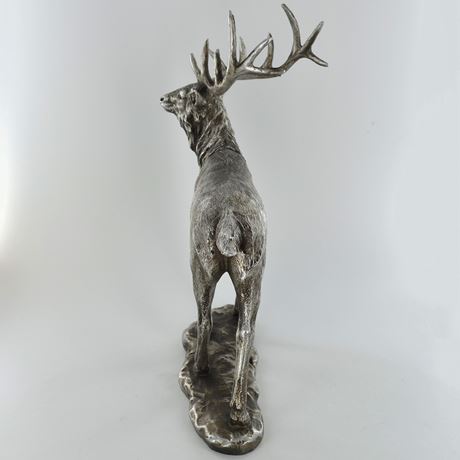 standing-gazing-stag-back