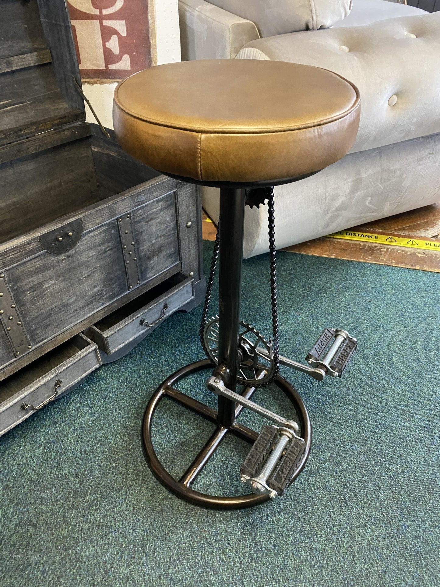 retro-style-bar-stool-with-bicycle-pedal-rest