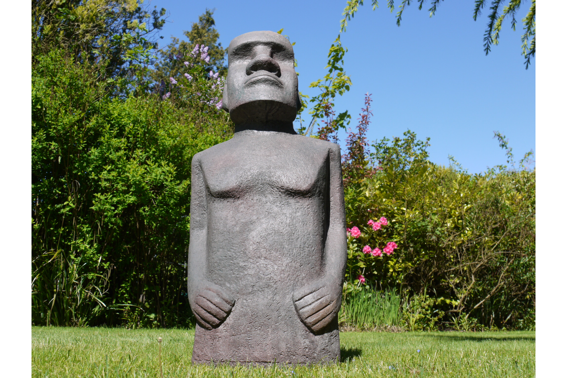 Large-Easter-Island-man-garden-sculpture