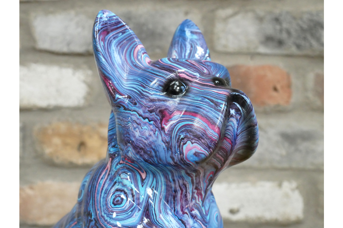 Decorative-dog-ornament-detail