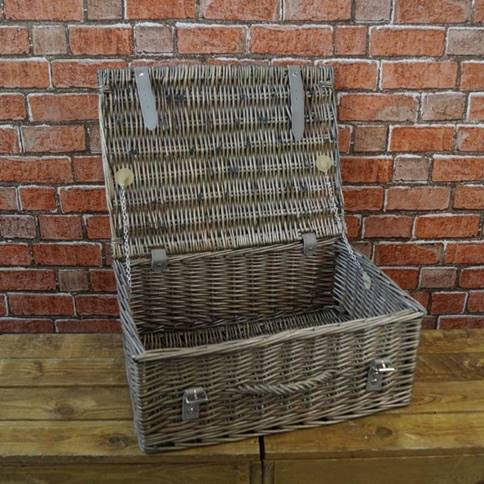 set-of-3-willow-hampers-open