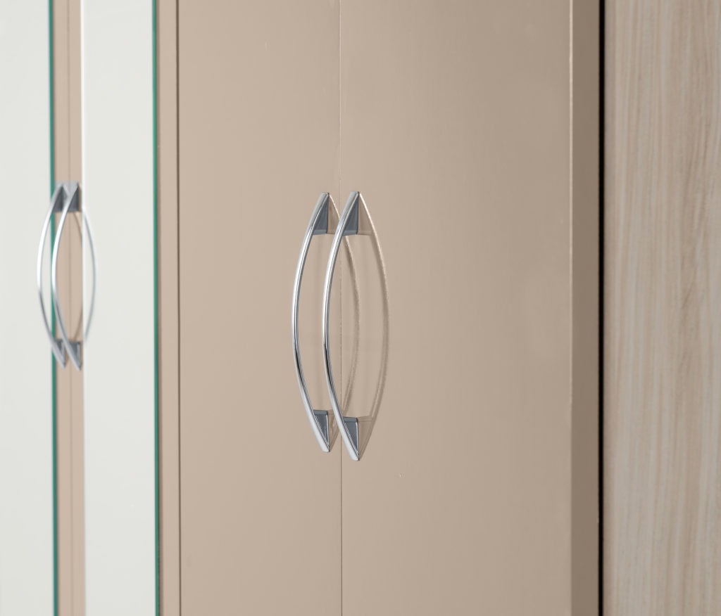 Nevada-6-door-wardrobe-oyster-oak-detail