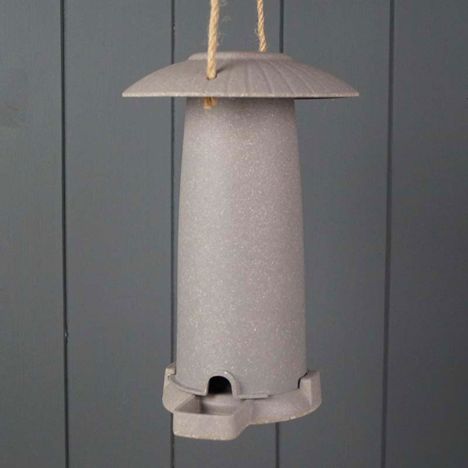 Earthy Seed Feeder - Straw