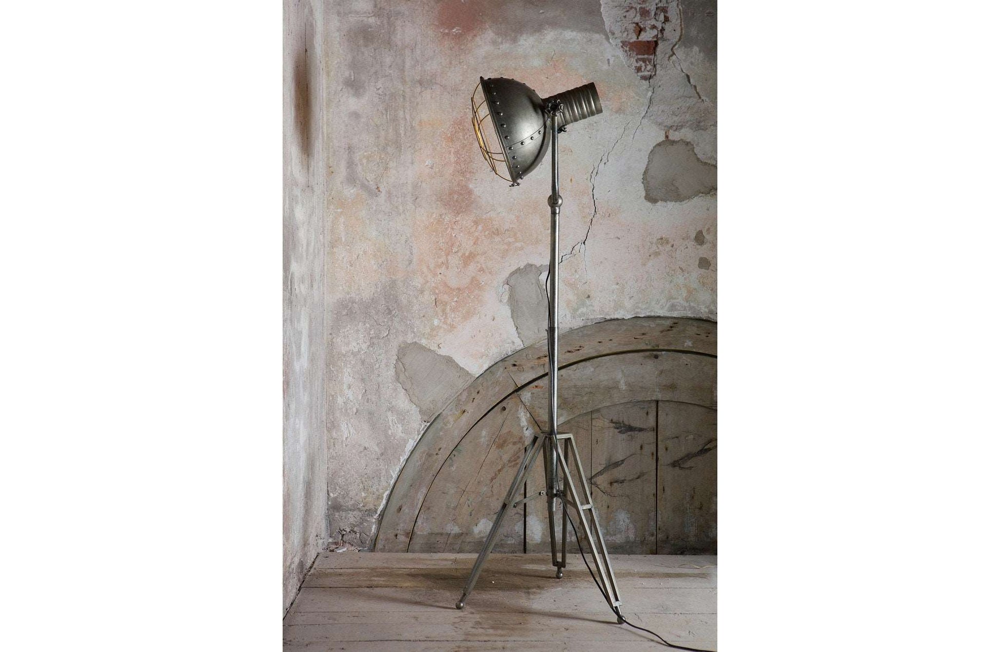 Cool Spotlight Floor Lamp - Metal