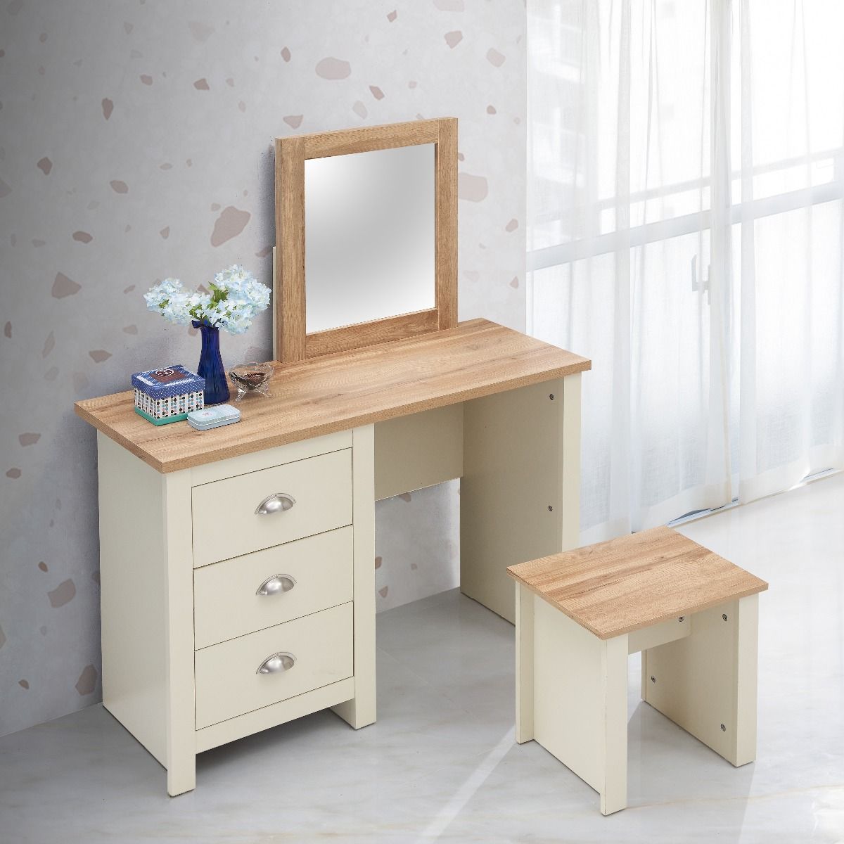 Lisbon-dressing-table-set-cream