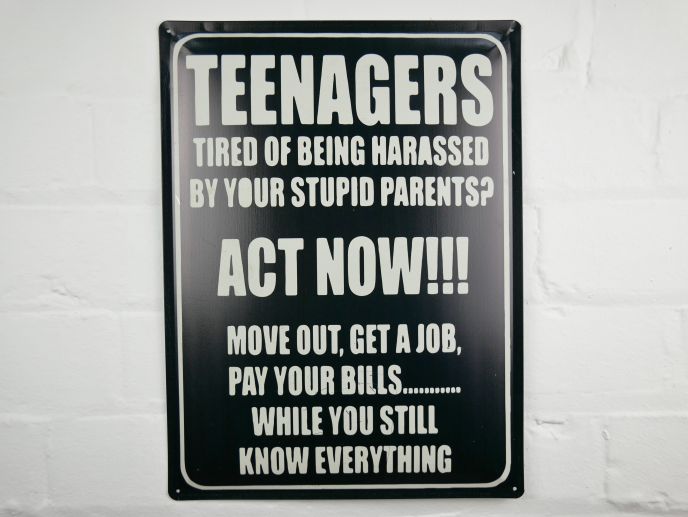 metal-tin-teenagers-sign-front