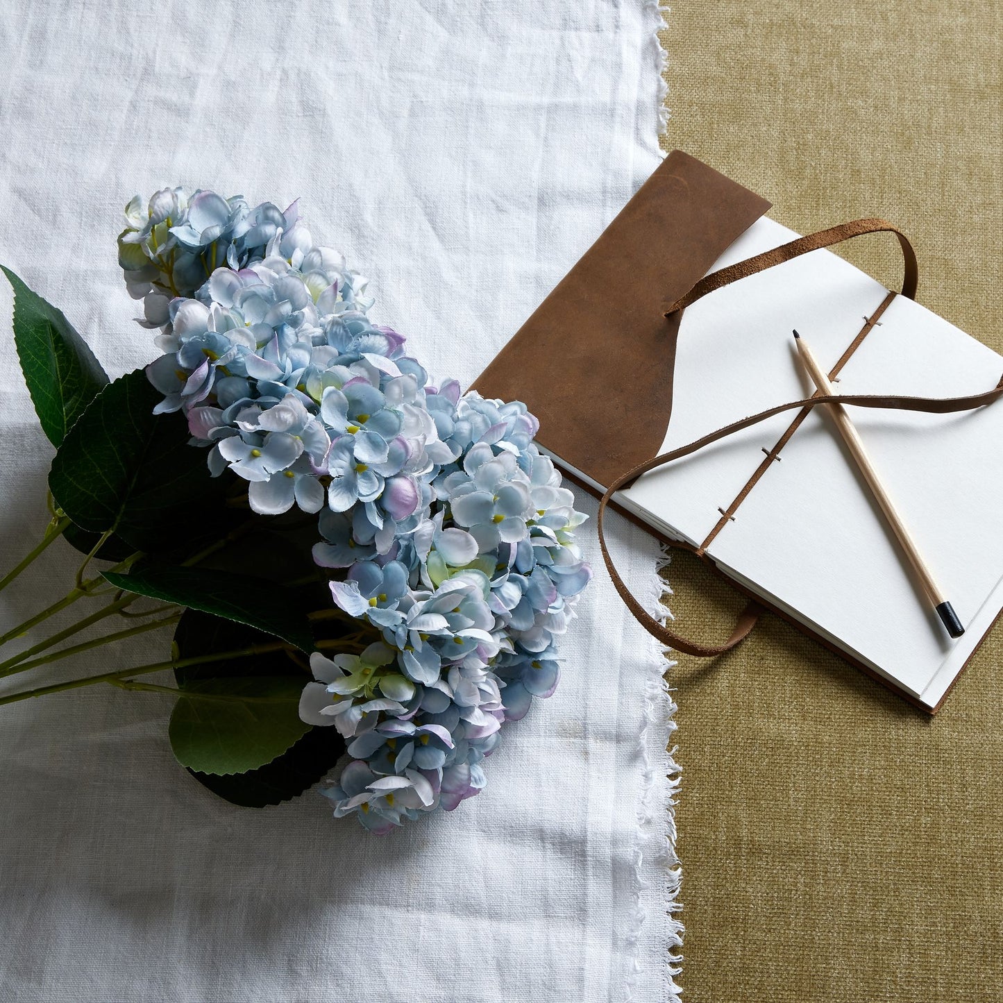 Blue-hydrangea-bunch-display